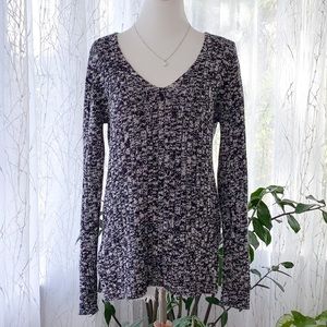 GUESS - V-Neck Longline Knit Sweater